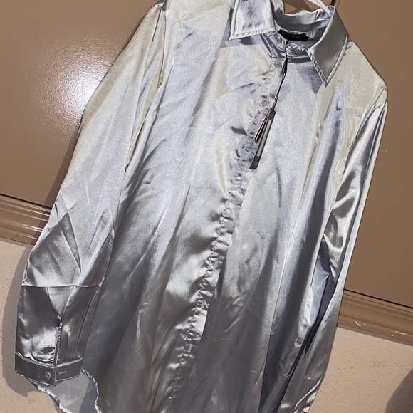 Pretty Little Thing blouse - Picture 1 of 5